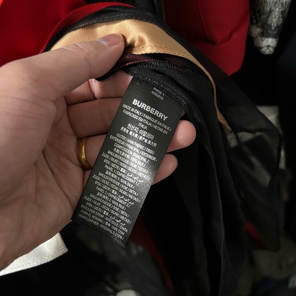 BURBERRY SILK TOP - Picture 8 of 14